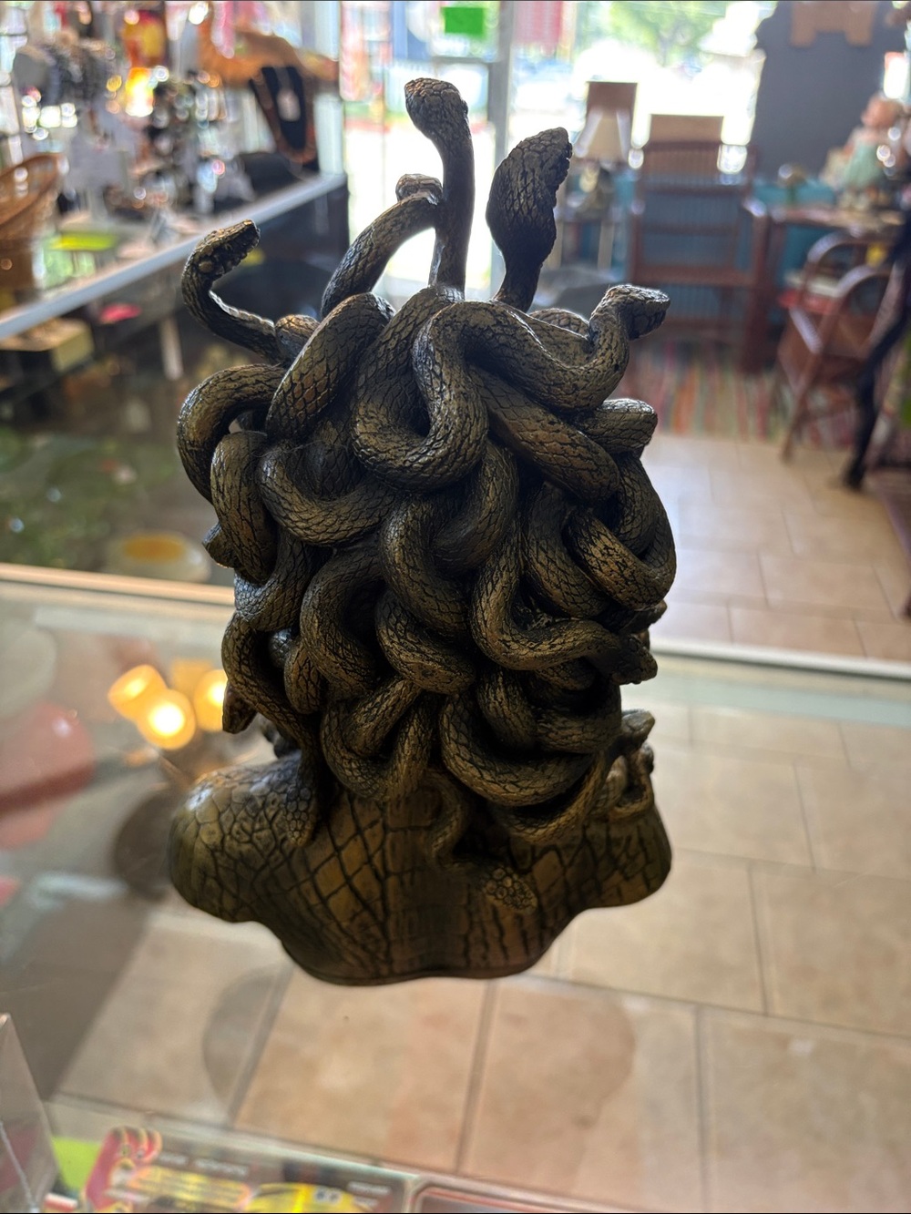 Medusa bust. - Picture 3 of 8